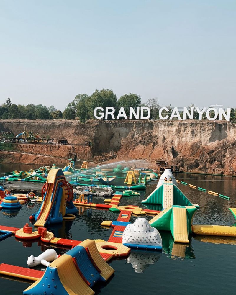 Rainbows @ the Grand Canyon